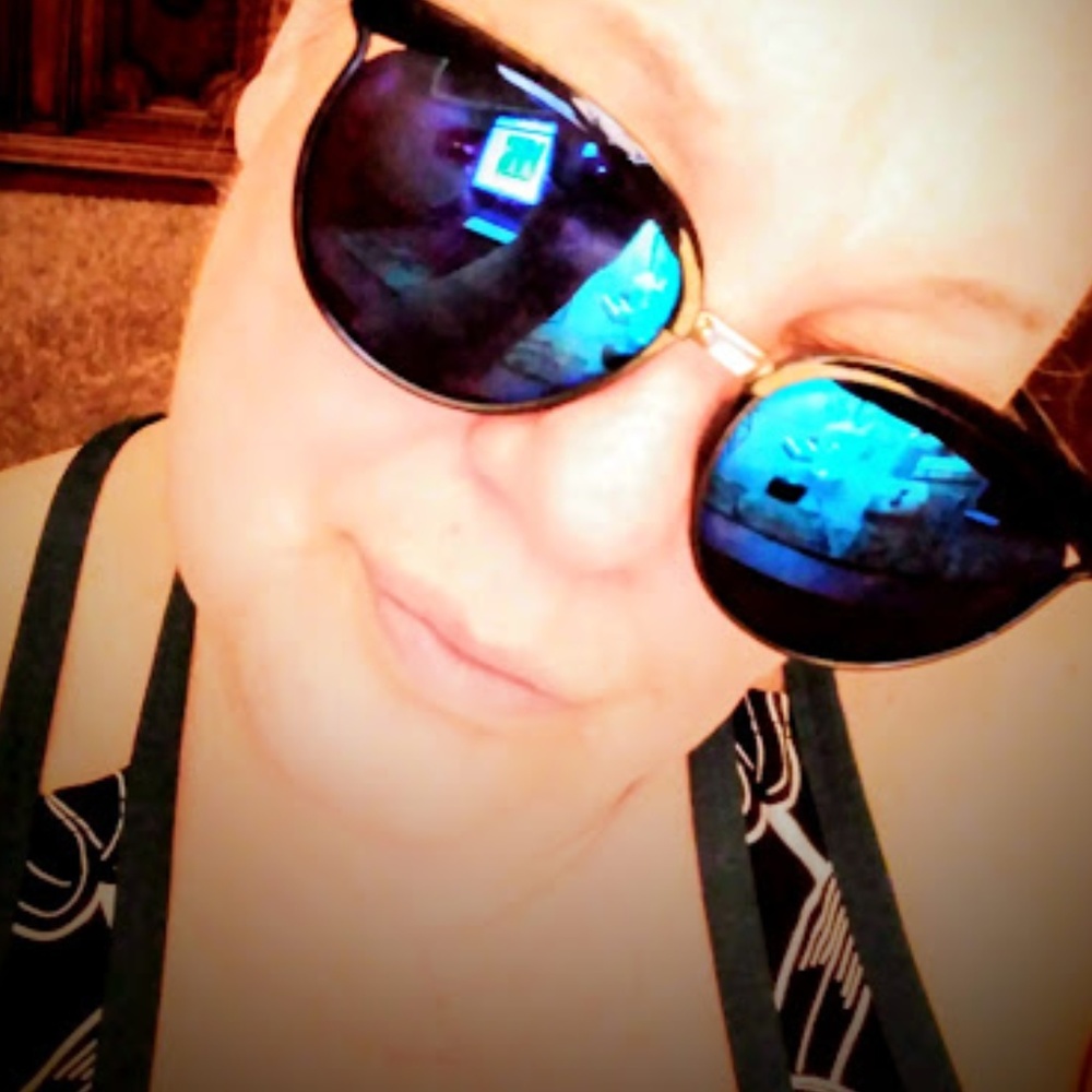 Meet your Posher, Leaman